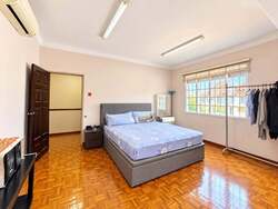 Sennett Estate (D13), Terrace #613794281
